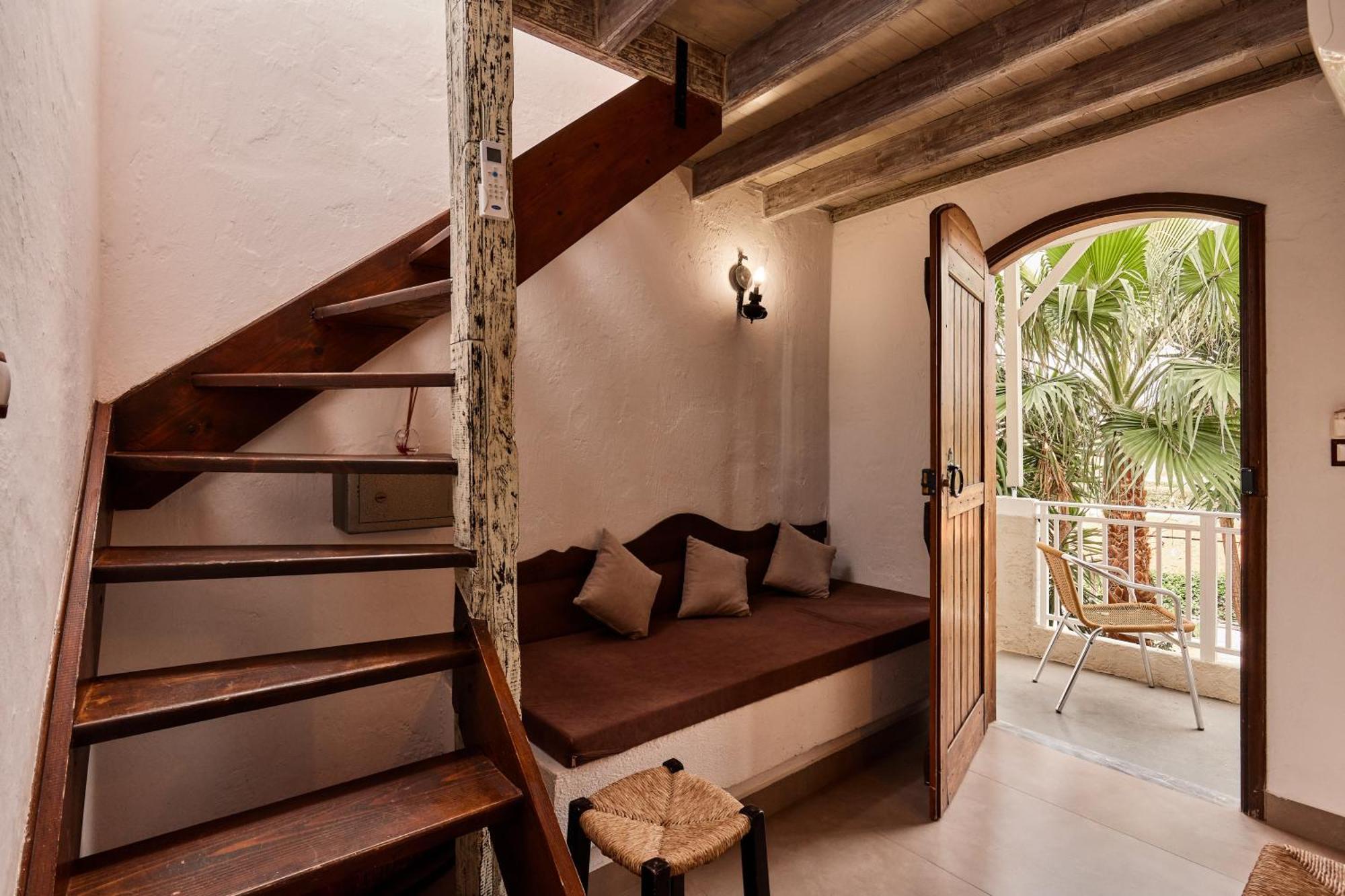 Mila Malia Studios Hotel Exterior photo