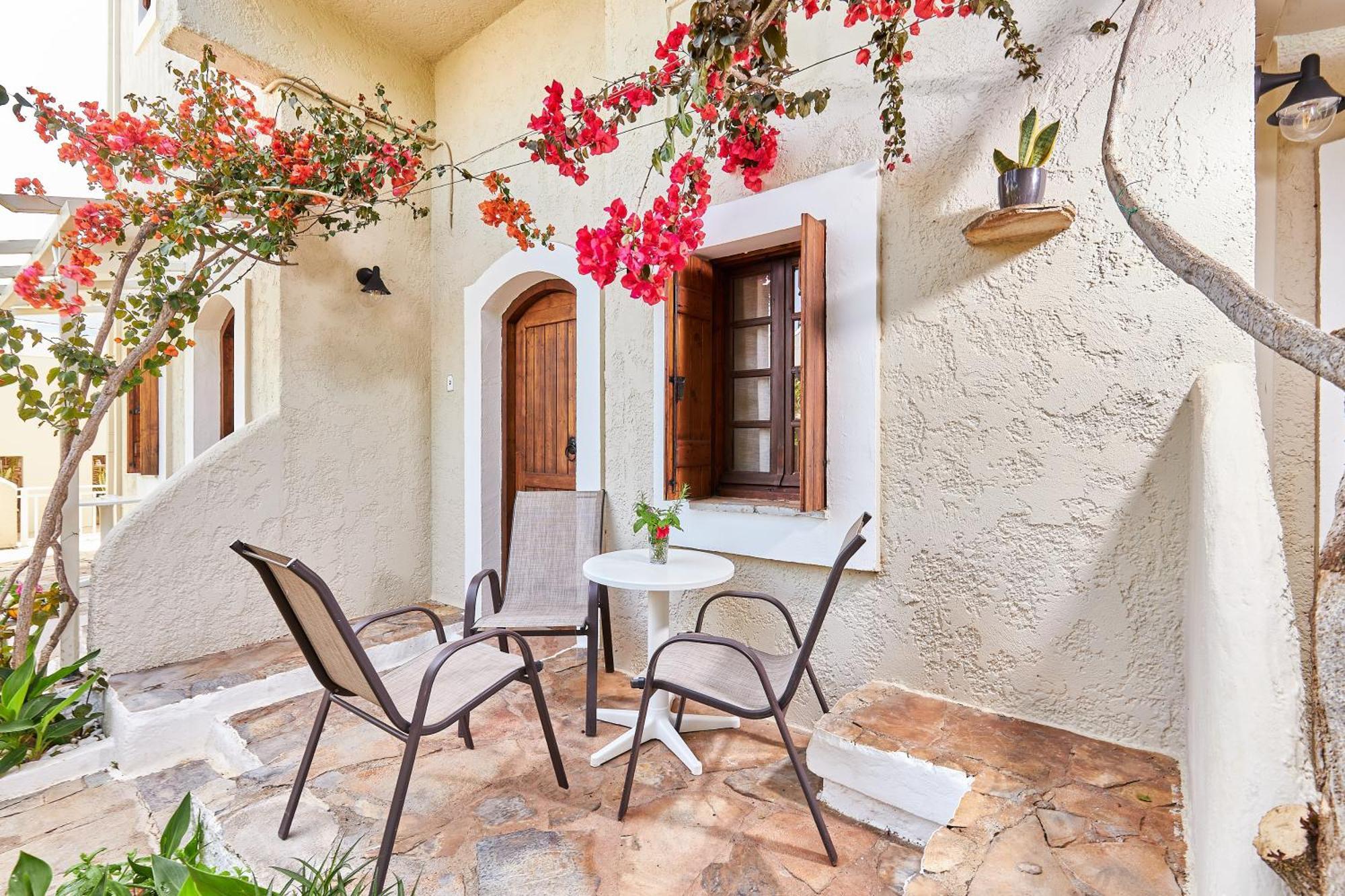 Mila Malia Studios Hotel Exterior photo